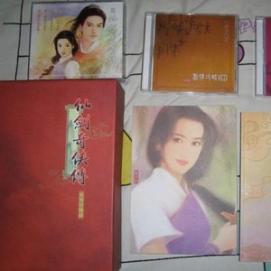 被三个男人捏奶头着玩弄视频
